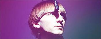 Eyeborg Neil Harbisson hears colour with head-mounted camera