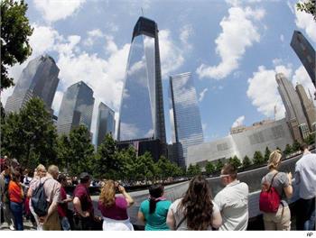 Final steel beam lifted at 4 World Trade Center  