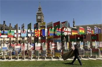 Cacophony of bells rings in London Olympics