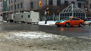 Freezing rain, snow hit southern Ontario