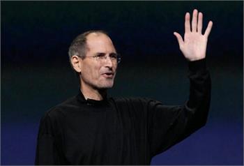 Steve Jobs resigns as Apple CEO