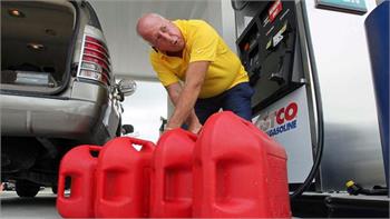 Gasoline prices spike as Irene nears