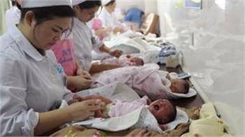 '7 billionth' babies honoured worldwide