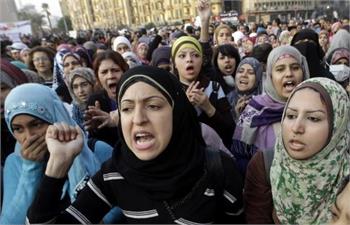 Egyptians urged to intensify protest