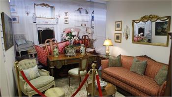 Michael Jackson's furnishings net $1M