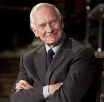 Governor General urges Canadians to volunteer in 2012