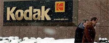 Kodak files for bankruptcy, secures $950 million lifeline